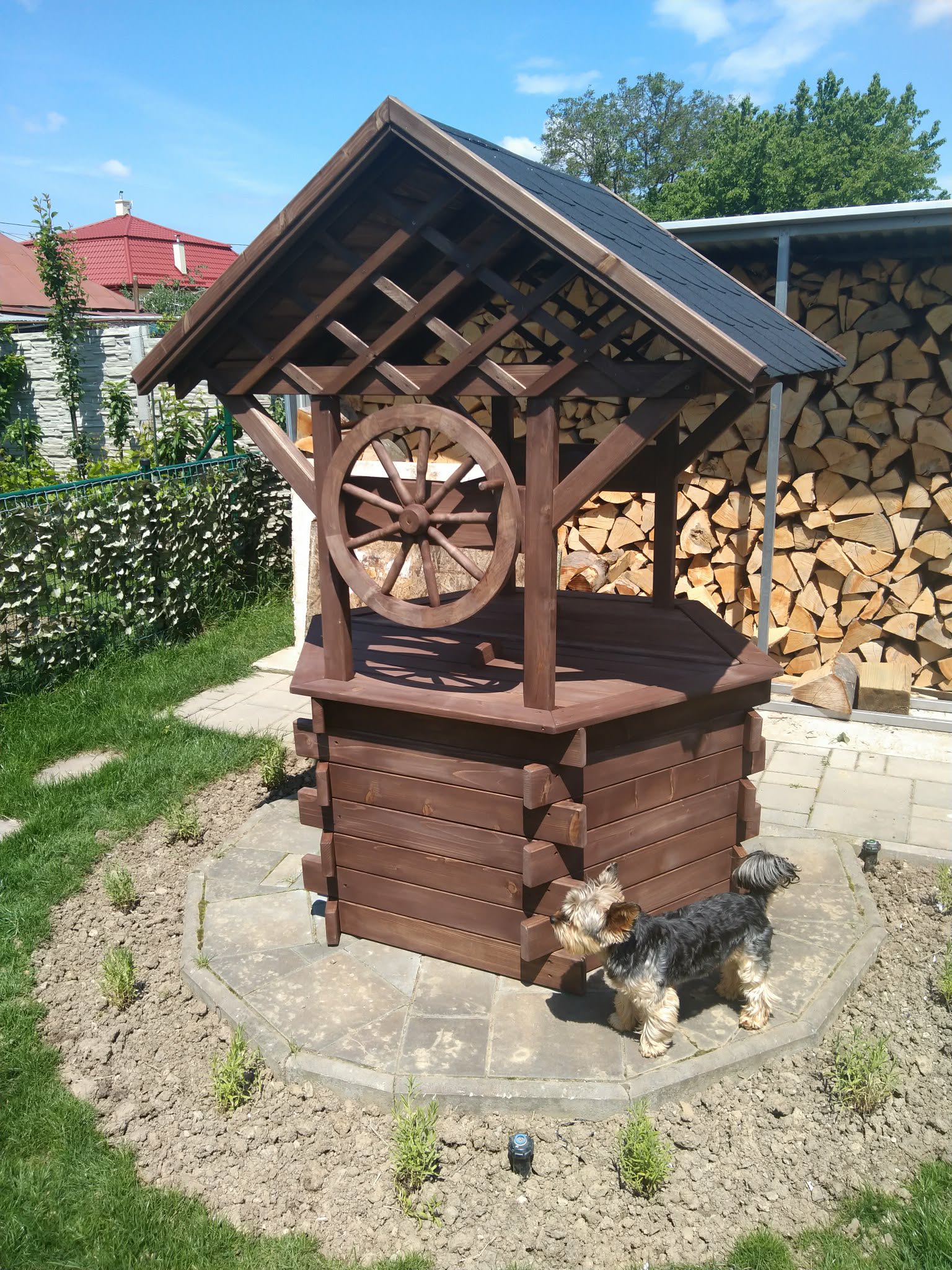 Záhradná studňa