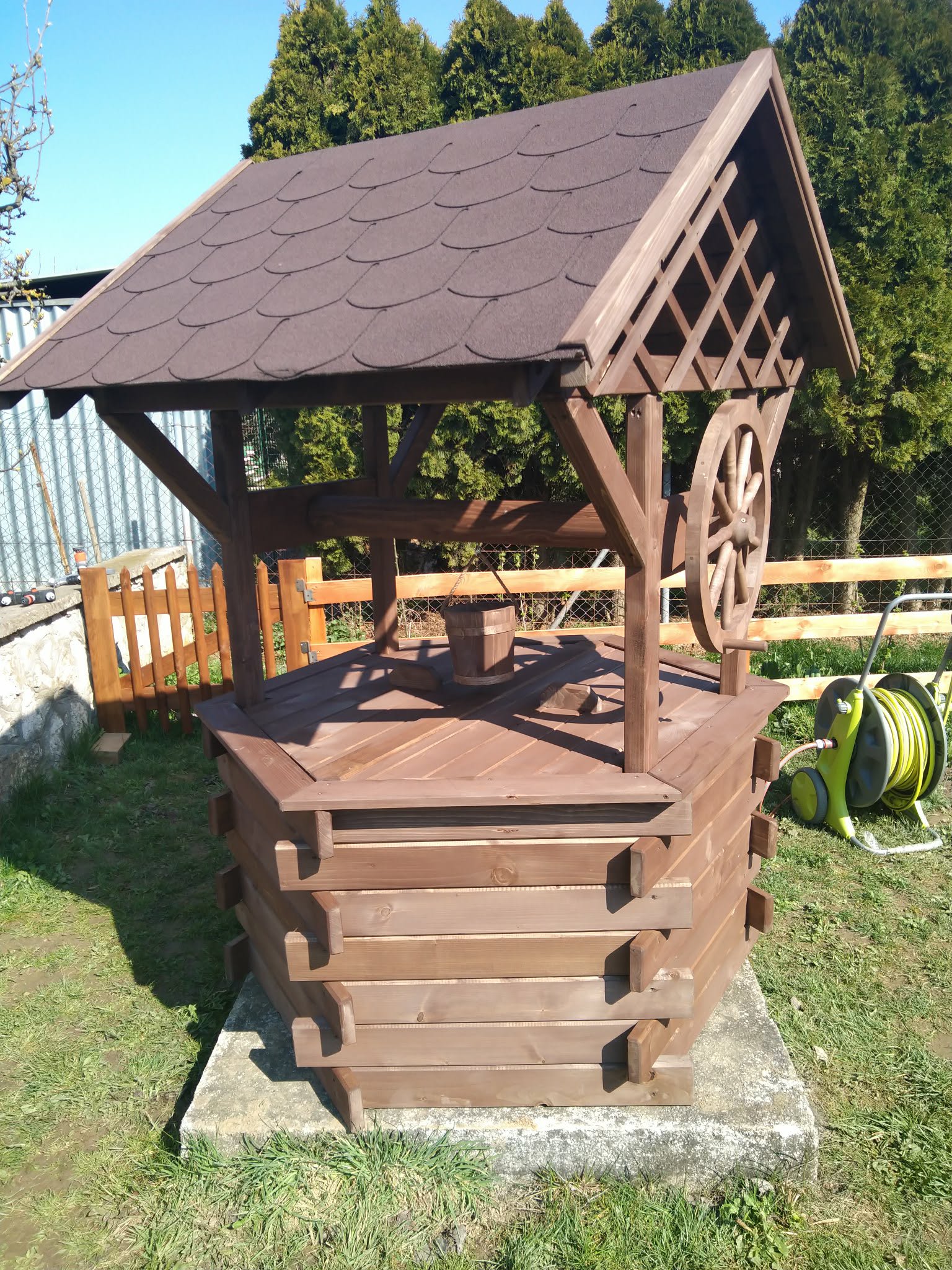 Dekoračná studňa