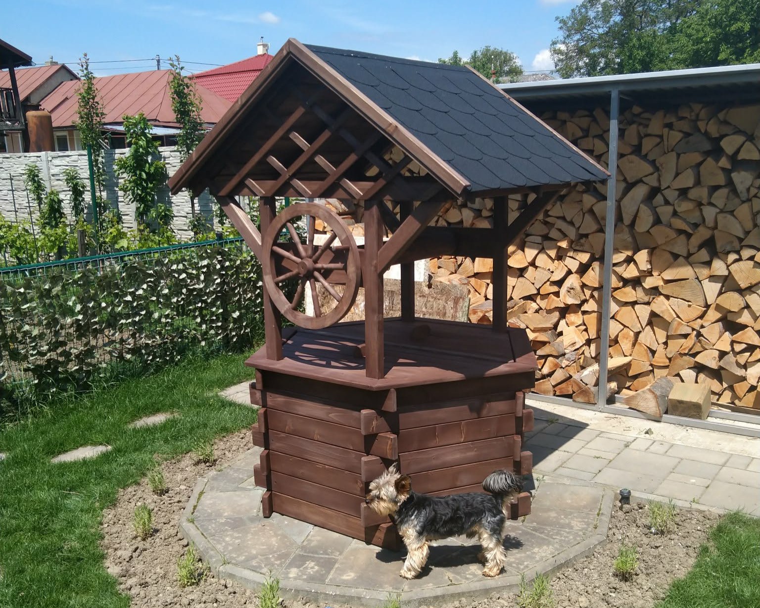 Realizácia drevenej studne Orava