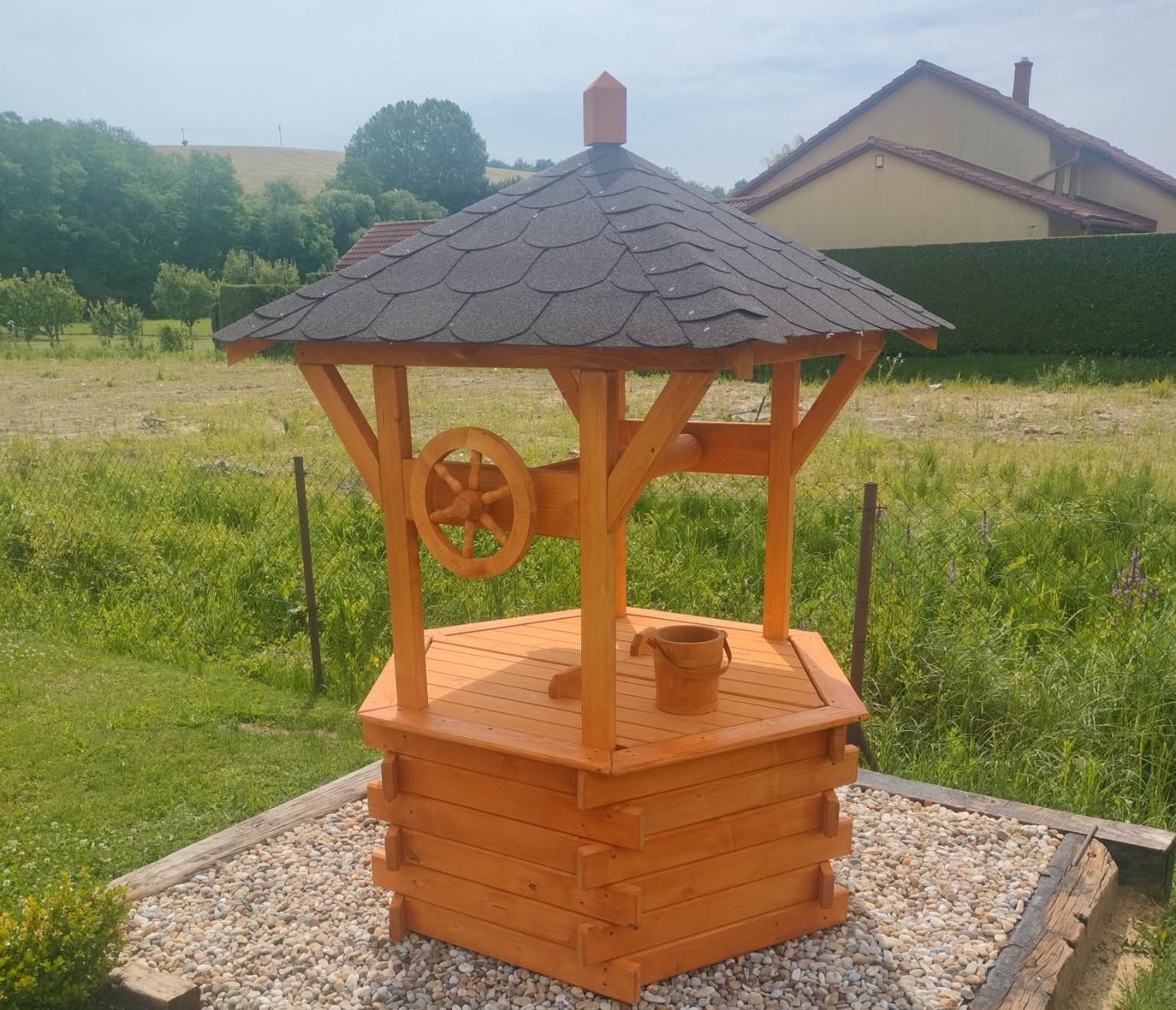Oravská drevená studňa